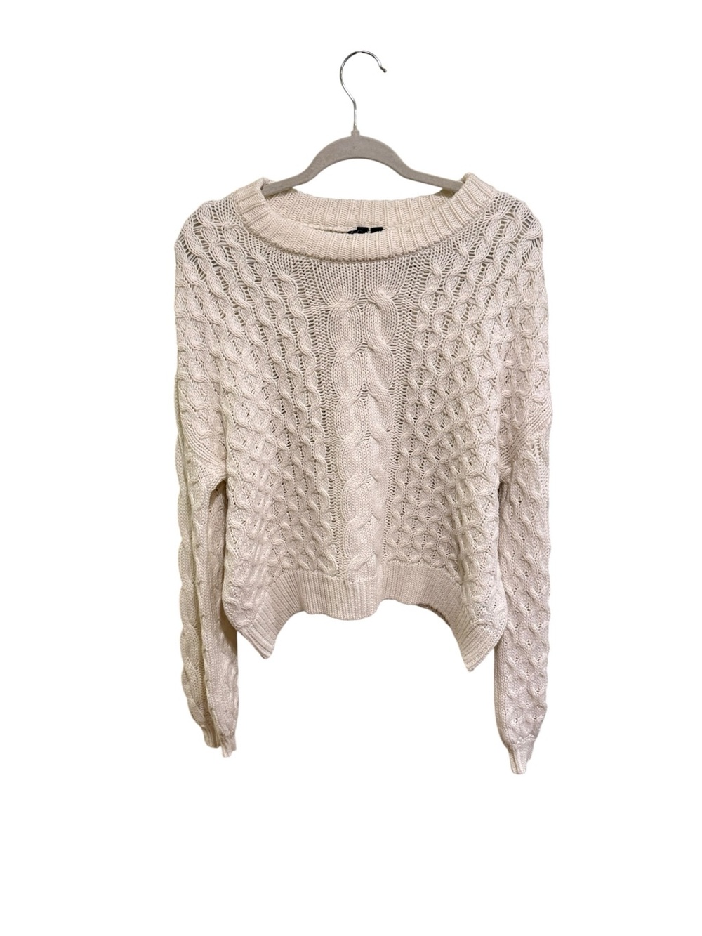 NWOT moon & madison Anthropologie Cream Cable Knit Crew Sweater - Size Medium